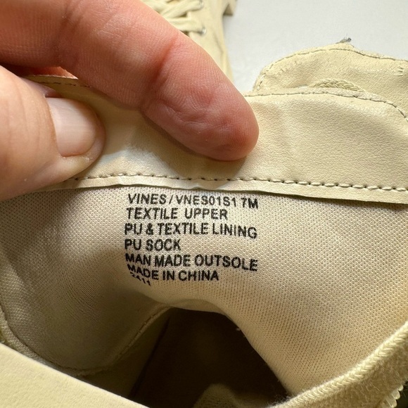 NWOB Steve Madden Vines Chunky Combat Boots in Cream Canvas Size 7 - Picture 8 of 8